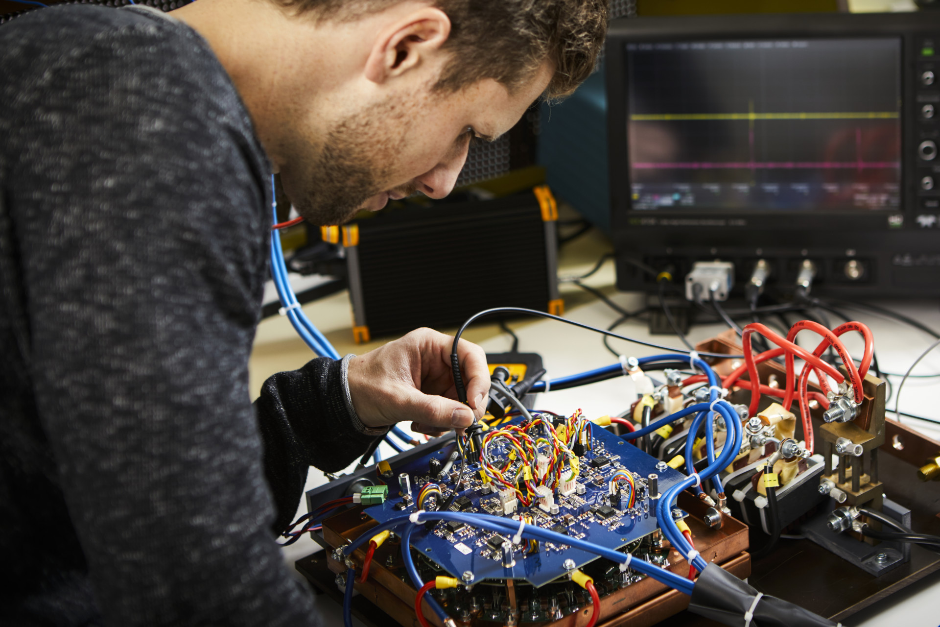 Neue Anwendungen in der Leistungselektronik stehen im Zentrum der Forschung des ForLab FutureLabPE.